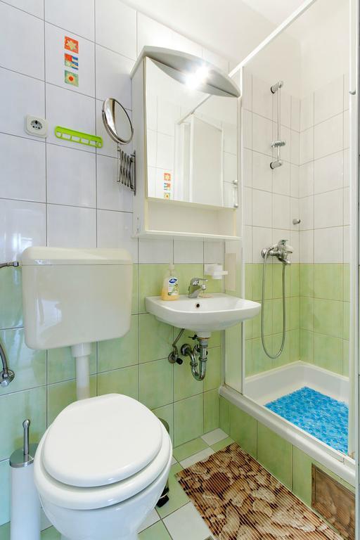 Nina, Apartment In City Centre Split Room photo