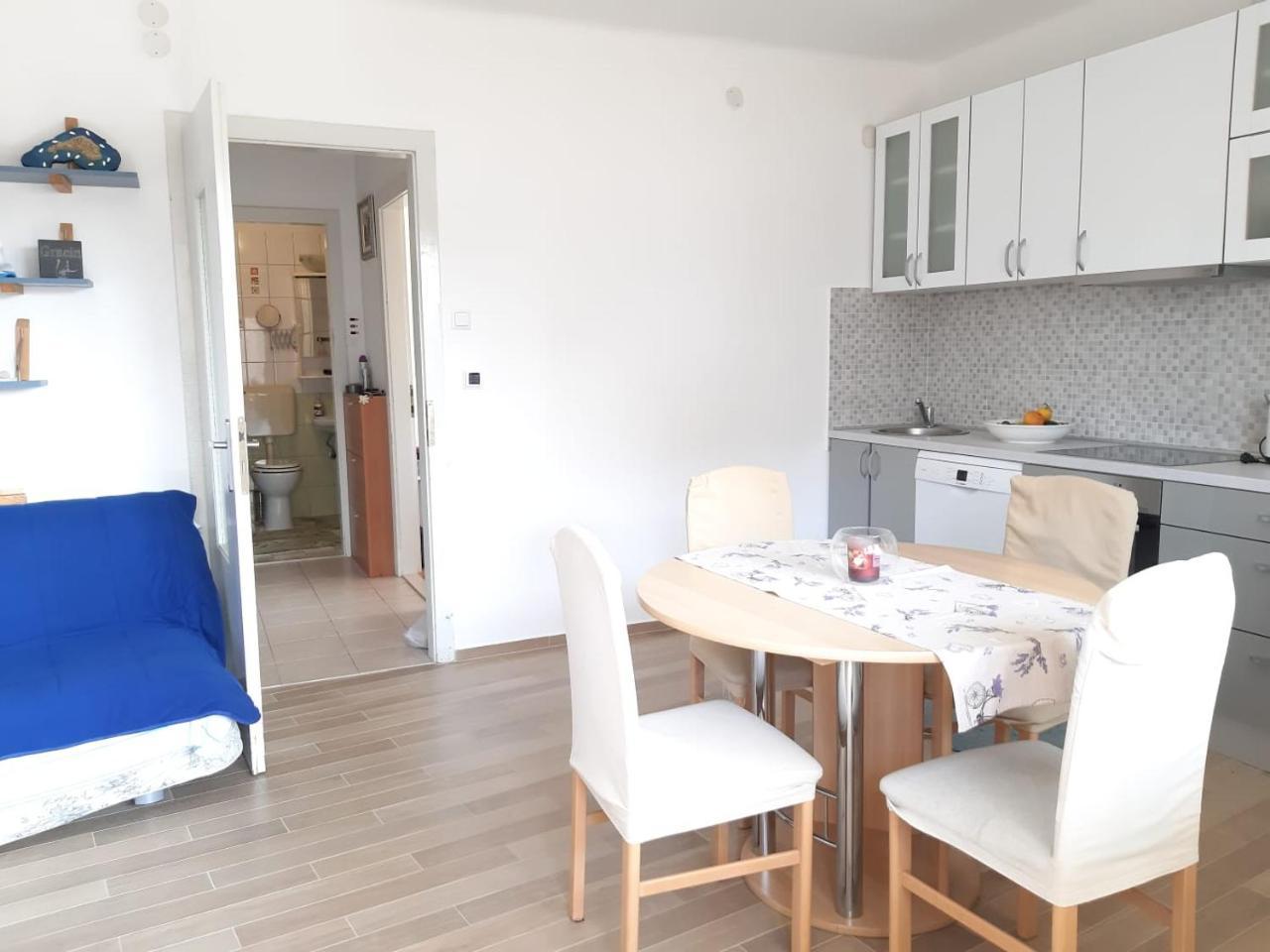 Nina, Apartment In City Centre Split Exterior photo